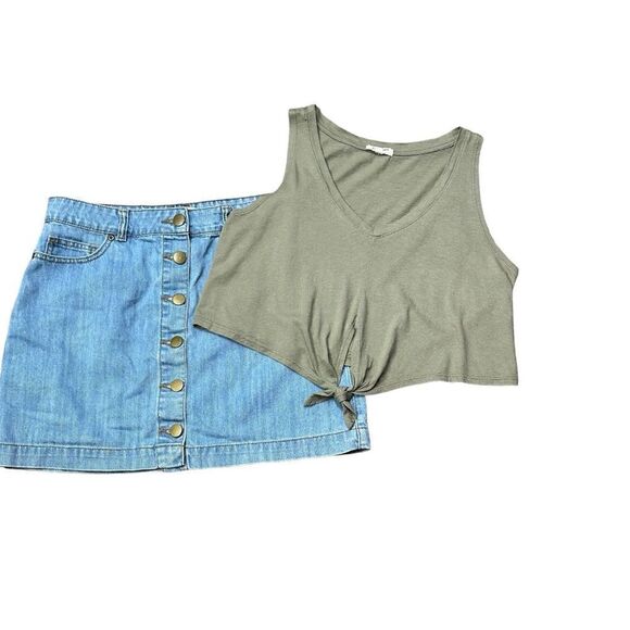 Forever 21 Light Wash Denim Skirt Button Front Size XL - Picture 6 of 9